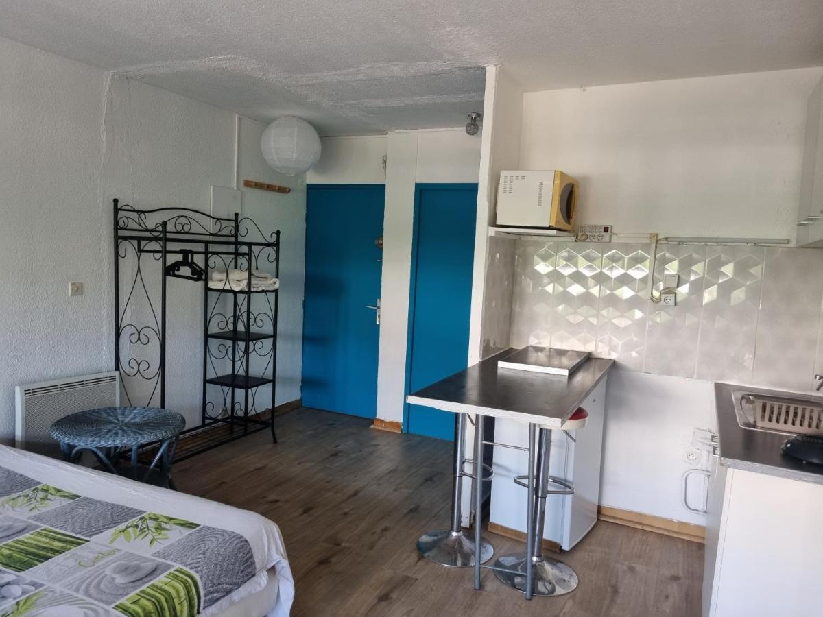 Апартаменты Ideal Vacances Petit Budget Ла-Гранд-Мот Экстерьер фото